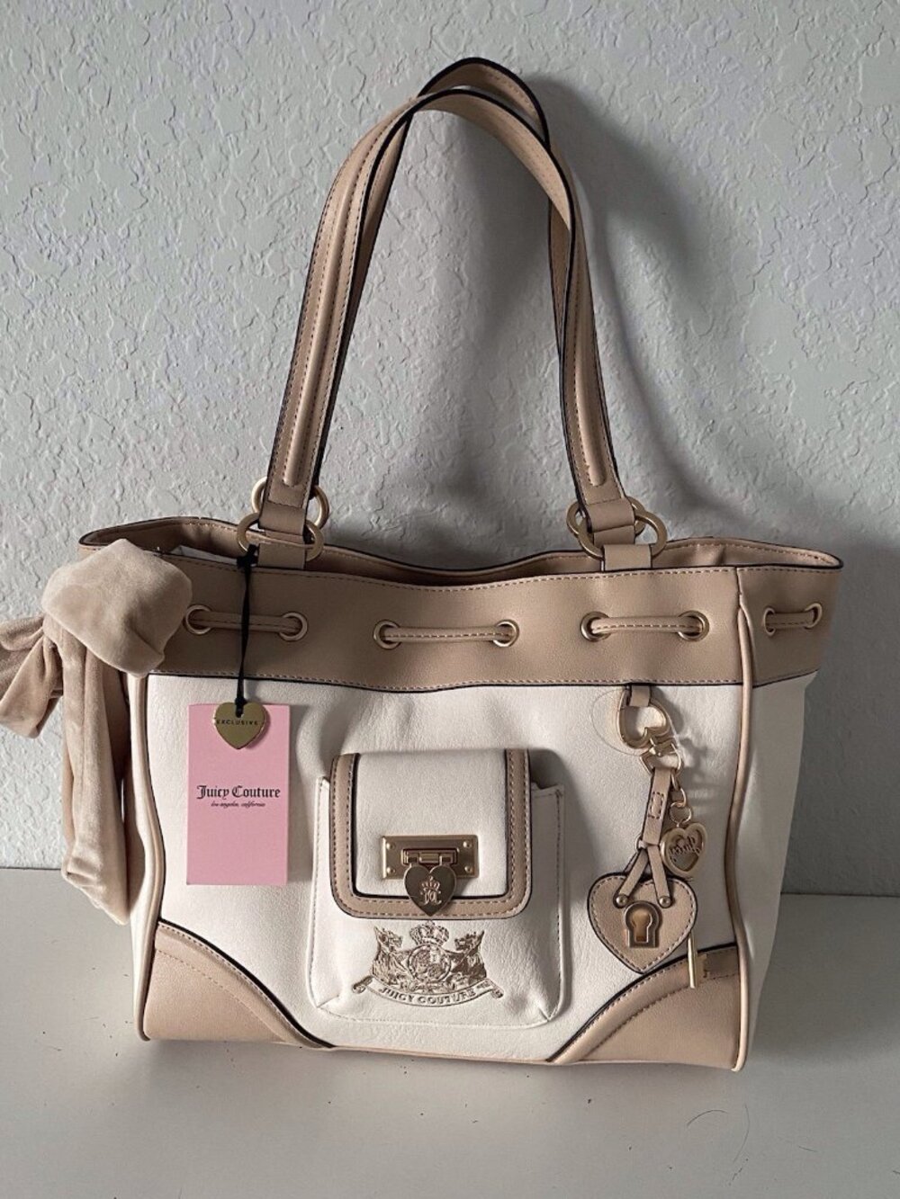 Juicy Couture Exclusive Royal‎ To Juicy Tote Daydreamer Soft White W/Charm NEW